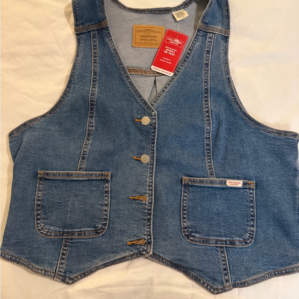 Levi's Signature Women's Denim Vest
